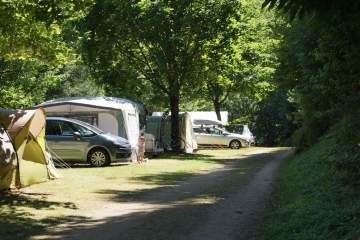 Emplacement pour tente, caravane et camping-car 90 à 110m²